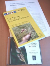 Différentes publications existantes sur fonio (©  J-F Cruz, Cirad)